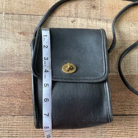 Coach Scooter Crossbody Purse Bag 9893 Black Leather VINTAGE - Picture 10 of 11